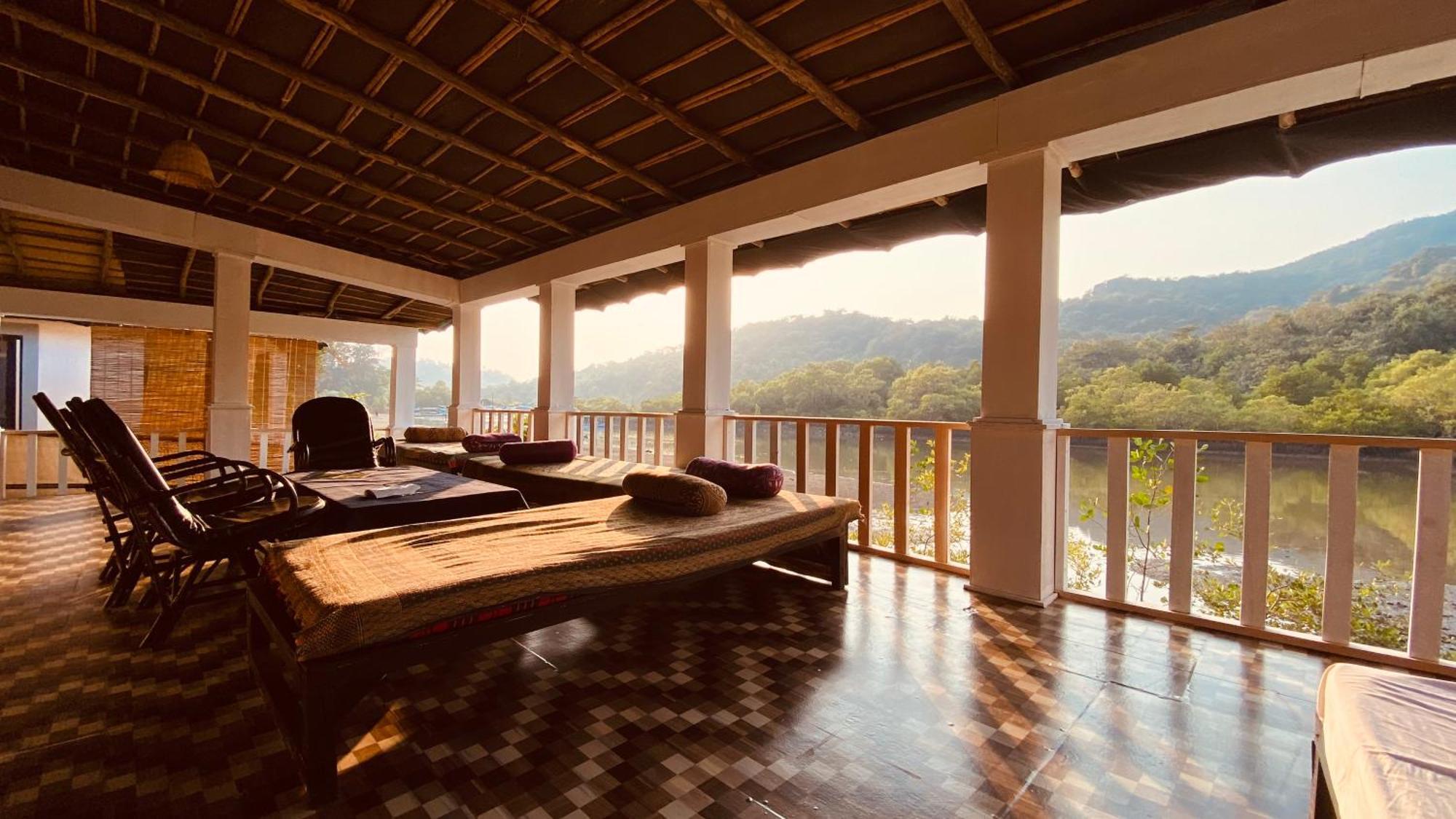 Feather Touch Hotels And Resorts Palolem Exterior photo