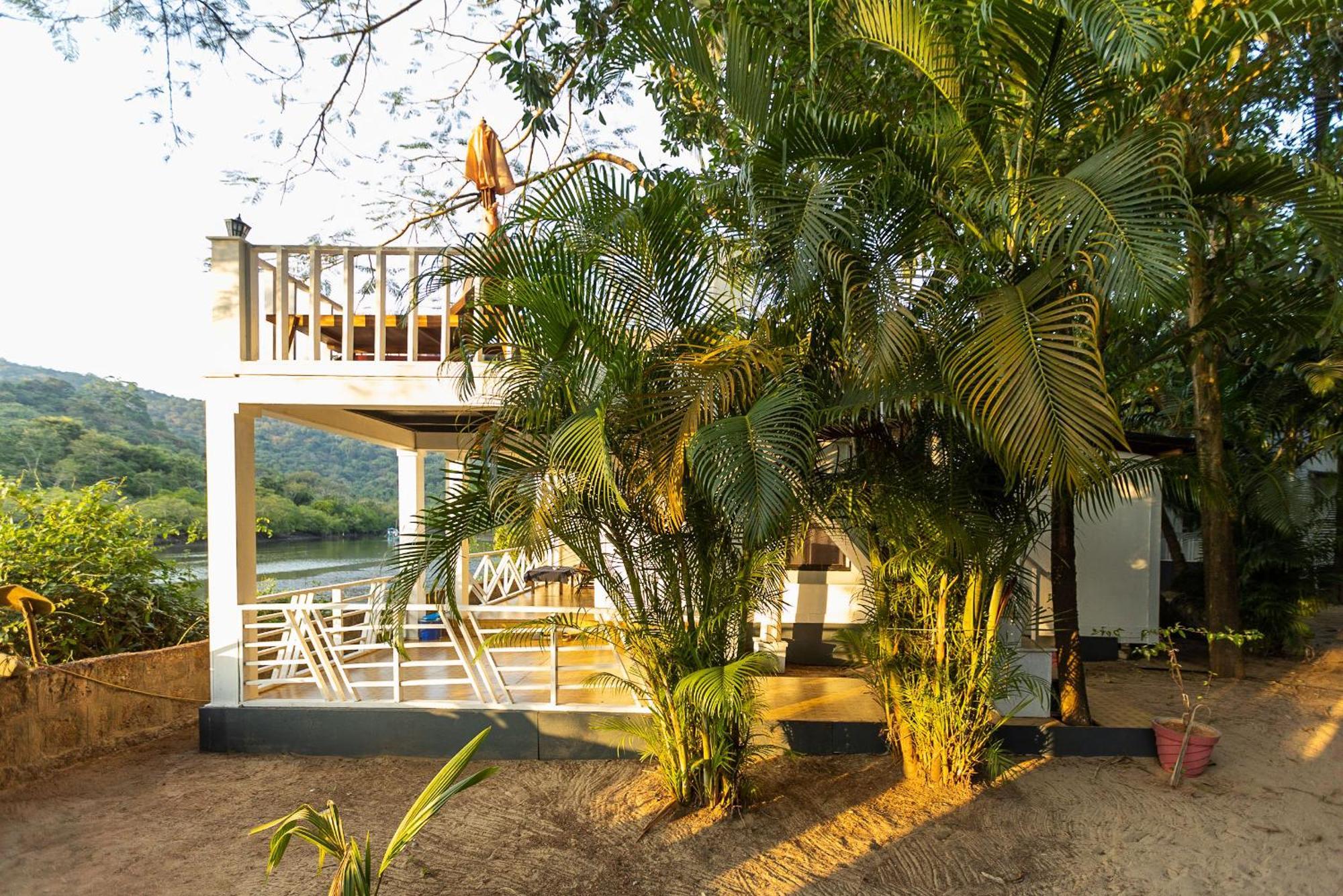 Feather Touch Hotels And Resorts Palolem Exterior photo