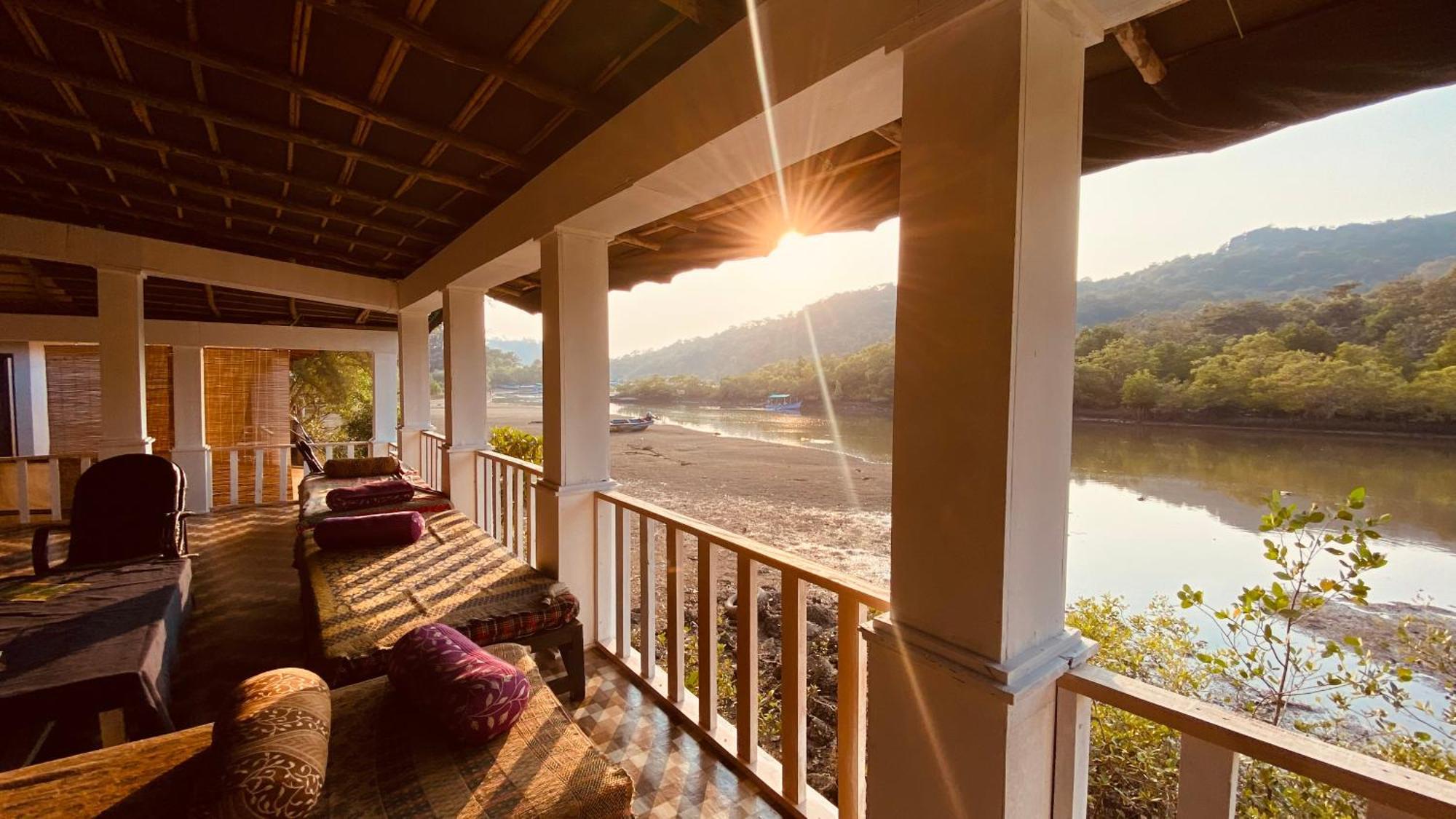 Feather Touch Hotels And Resorts Palolem Exterior photo
