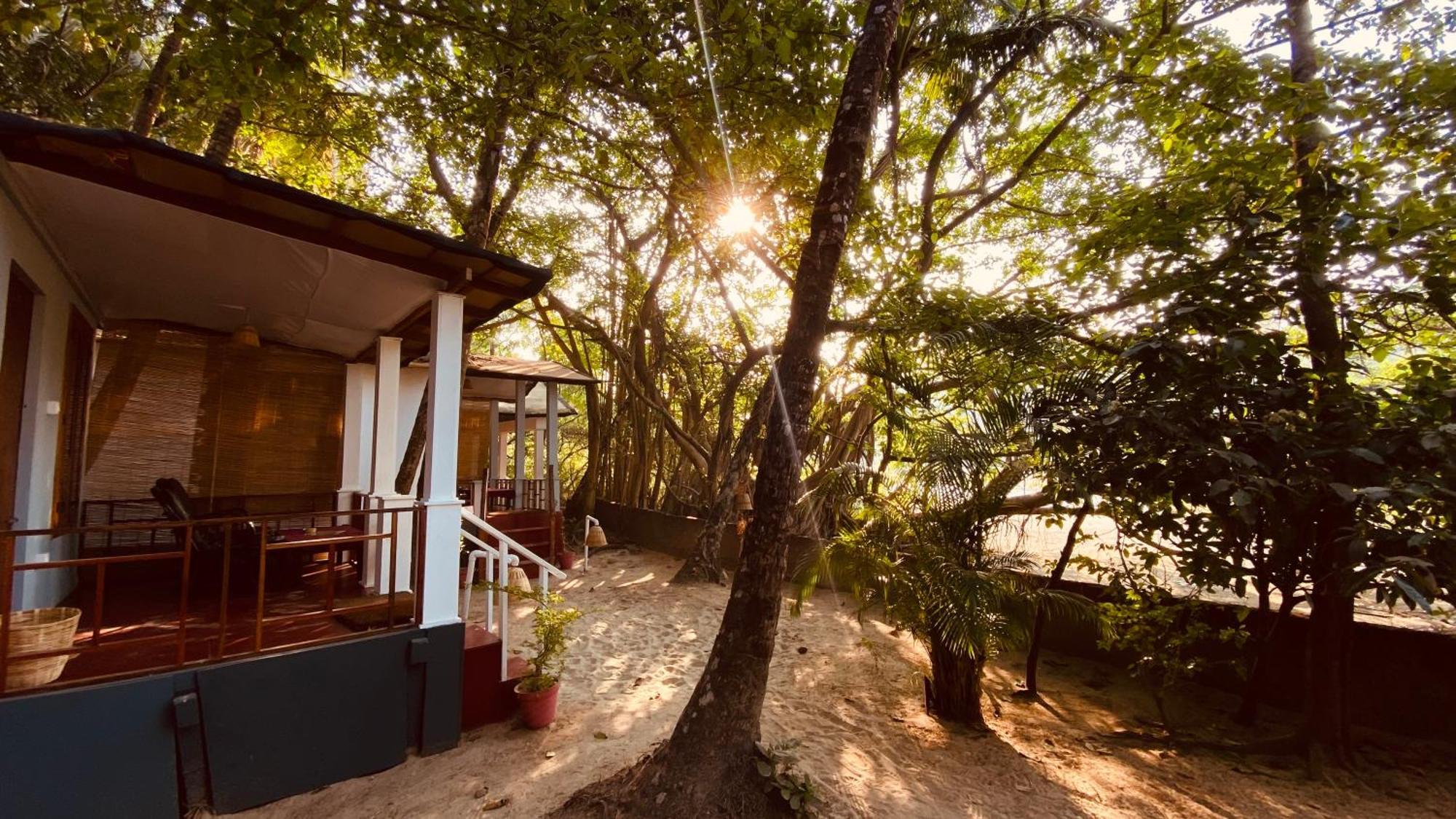 Feather Touch Hotels And Resorts Palolem Exterior photo